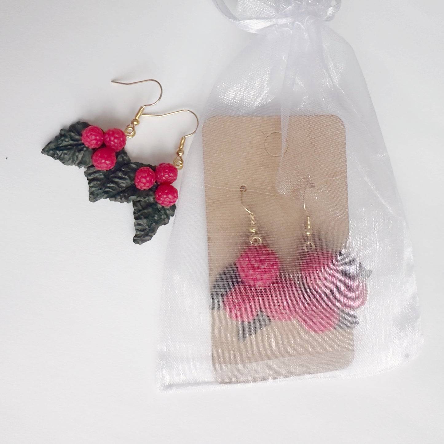 Auskaru glezna “Avenes”