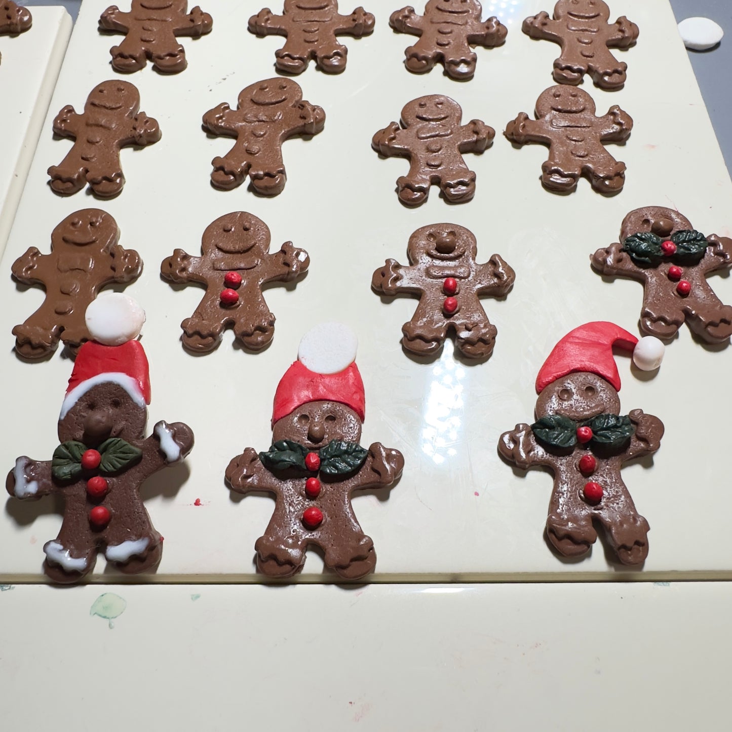 Ziemassvētku auskari dāvanai kopā ar eglīšu rotājumu | Piparkūku rūķītis