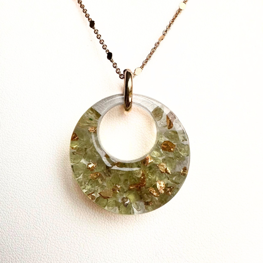 Kristāla kuloniņš : Peridots