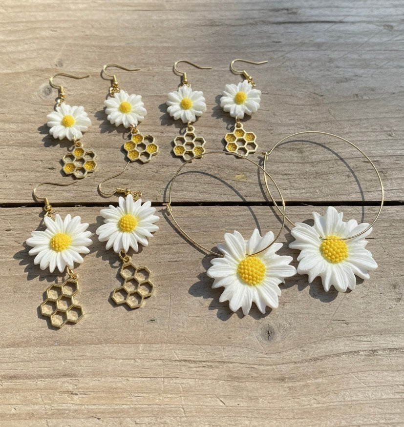 Margrietiņu auskari ar medus šūnām