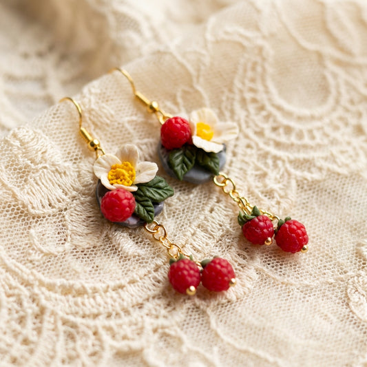 Auskaru glezna “Mazās Avenītes”