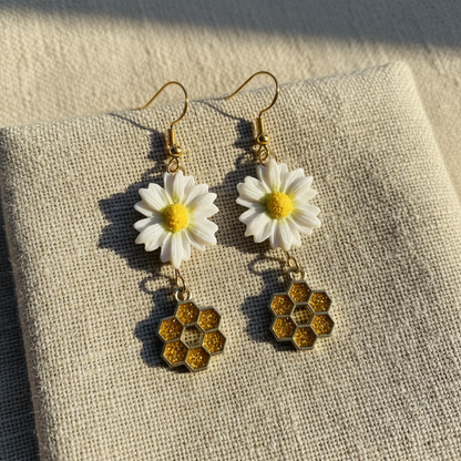 Margrietiņu auskari ar medus šūnām