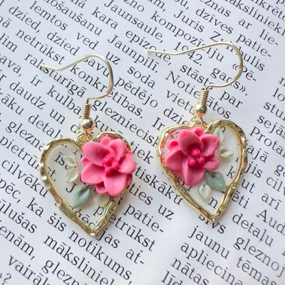 Auskaru glezna “Ziedi stiklā”