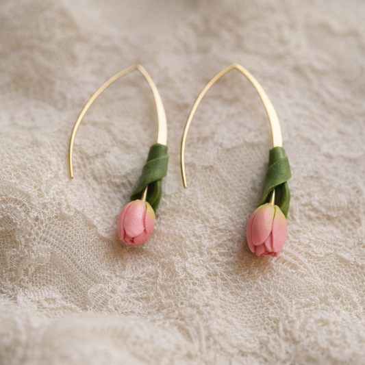 Auskaru glezna | Pavasara Tulpes