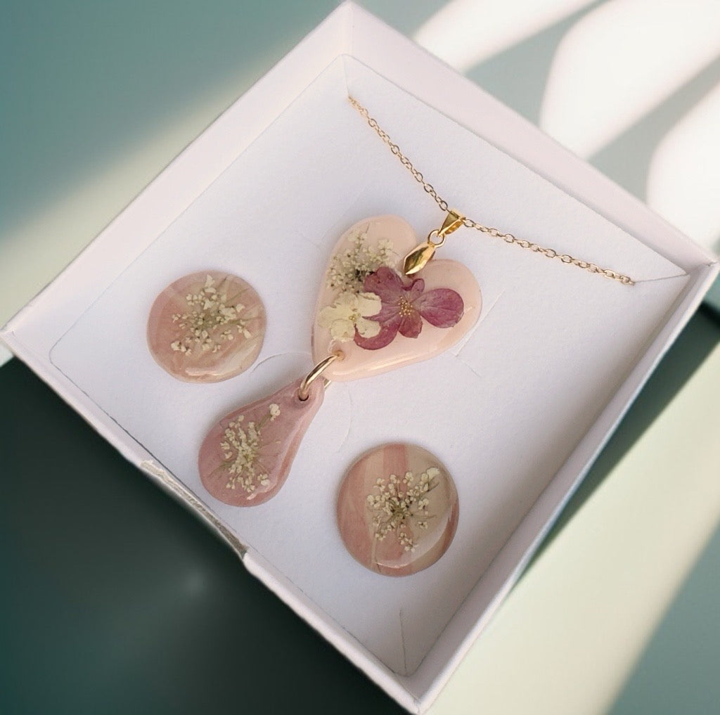 Kuloniņs “Pūderrozā hortenzijas”