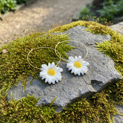 Margrietiņu auskari ar medus šūnām