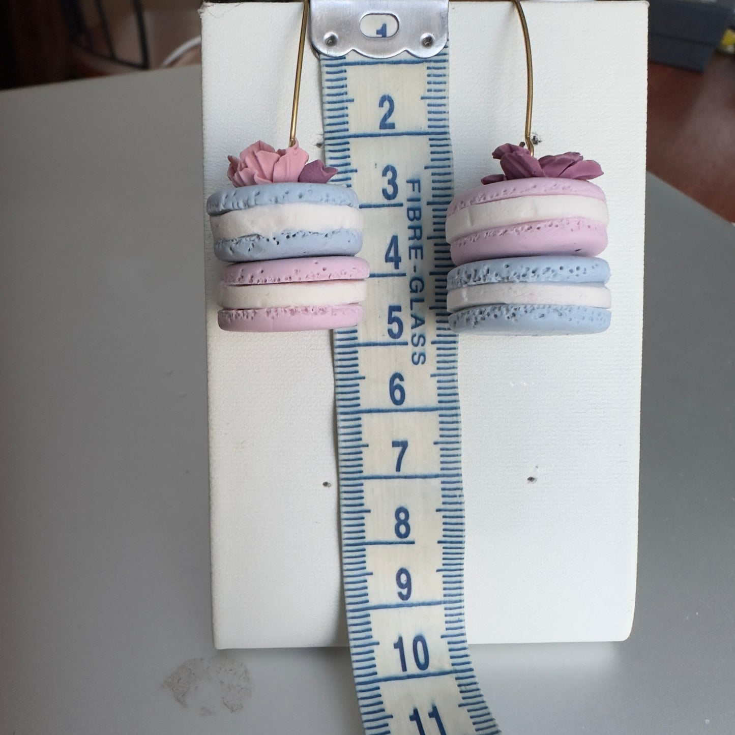 Auskaru glezna | Mazie Makarūni ar ziediem