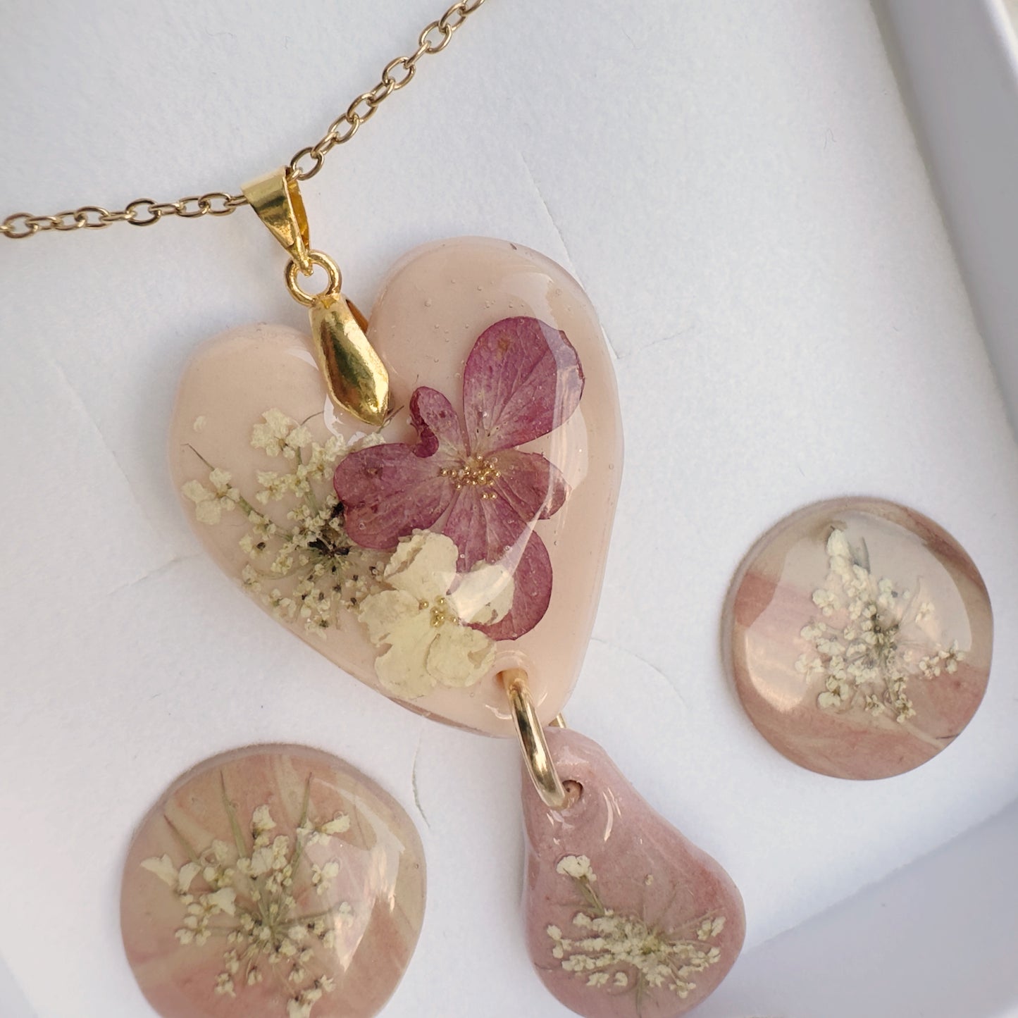 Kuloniņs “Pūderrozā hortenzijas”