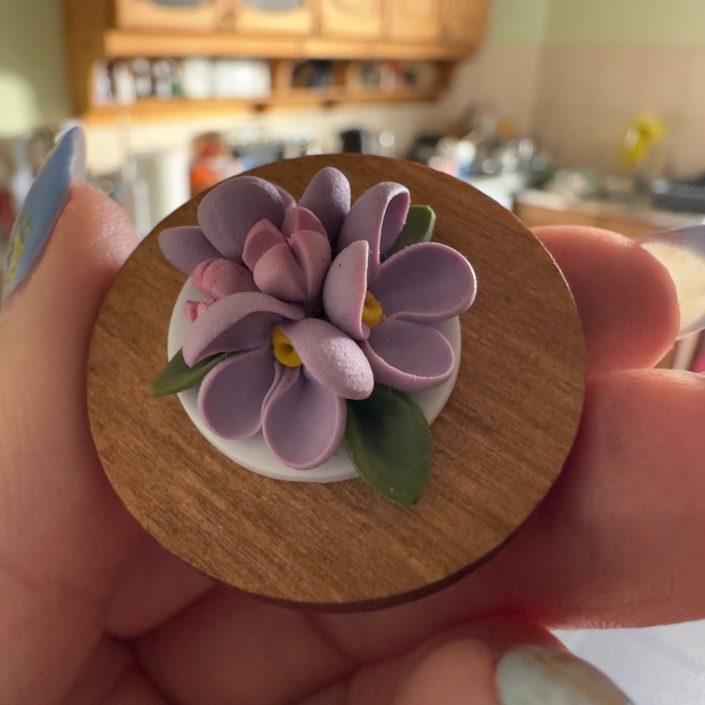 "Ceriņi” viedais leduskapja magnēts