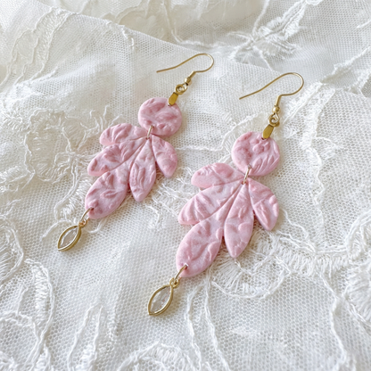 Auskaru glezna “Rozā ziedi”