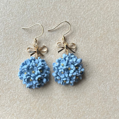 Auskaru glezna "Neaizmirstulītes” ar apzeltītu bantīti