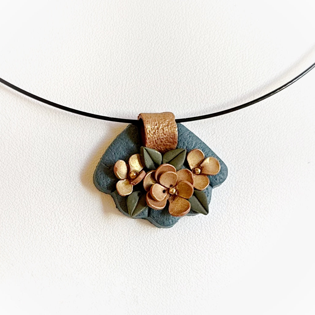 Kaklarota "Elegance” no polimērmāla