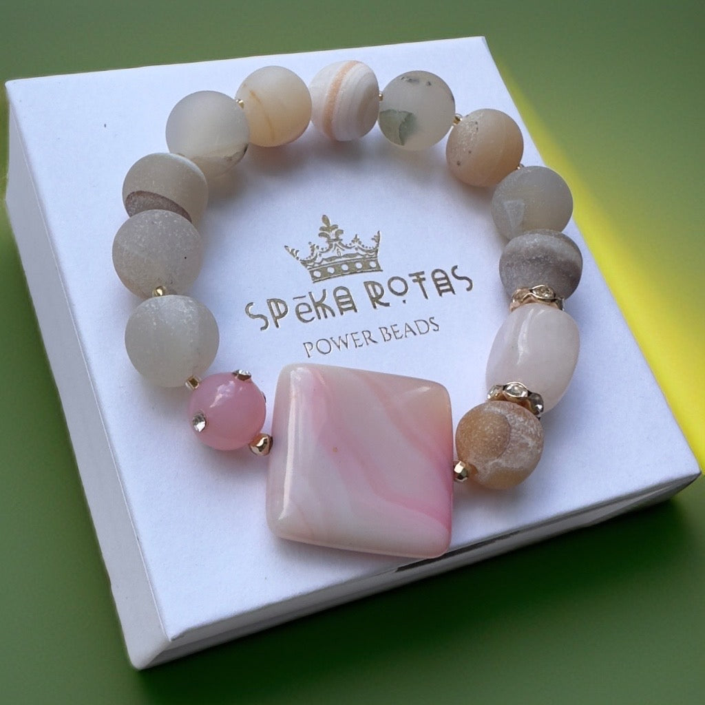 Aproce "Harmonija" | Ahāts un rozā kvarcs