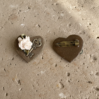 Antīks šarms un rozes