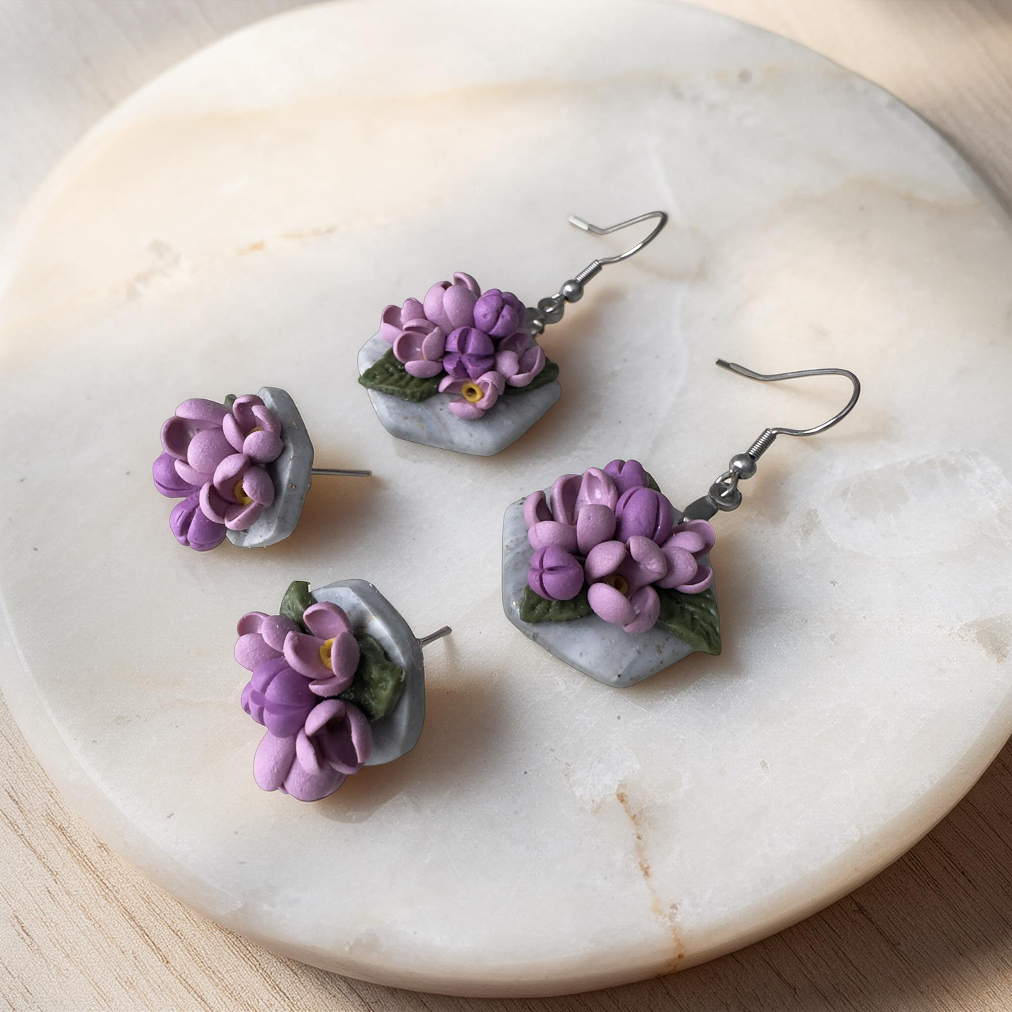 Auskaru glezna “Ceriņi”